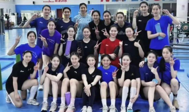 MK体育官方入口-蔡斌带队赴南京取经！上海女排集训迎阵容大换血，新接应加盟补强|冯瑞岚|江苏女排|世联赛|高卉宜|张钰倩_新浪体育_新浪新闻